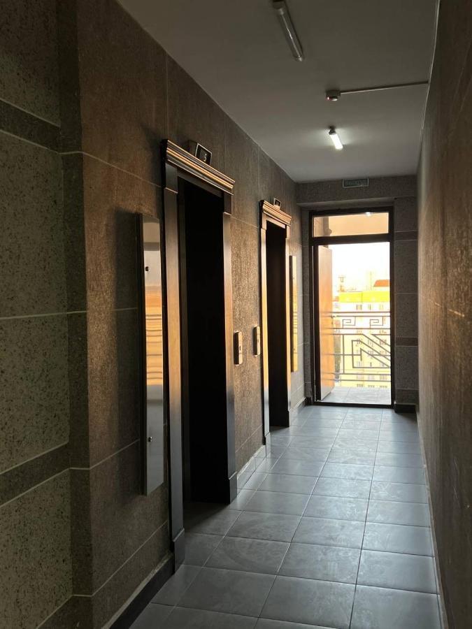 Apartment With City View On Sydykova St. 123 Bishkek Bagian luar foto