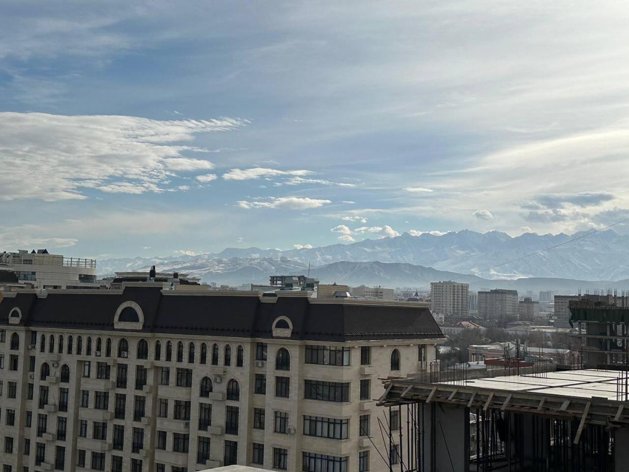 Apartment With City View On Sydykova St. 123 Bishkek Bagian luar foto