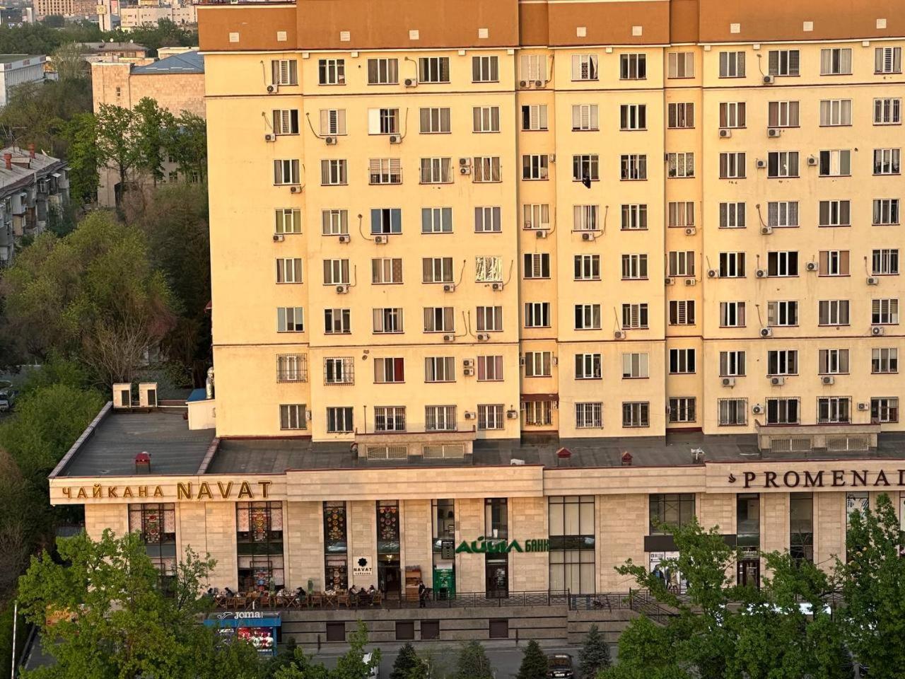 Apartment With City View On Sydykova St. 123 Bishkek Bagian luar foto